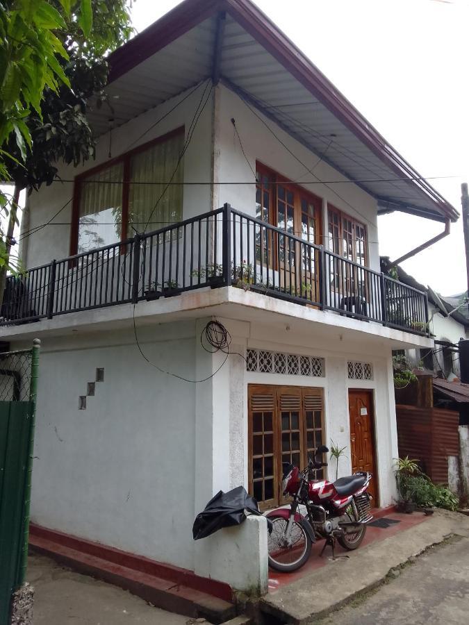 האטון Trinish Homestay מראה חיצוני תמונה
