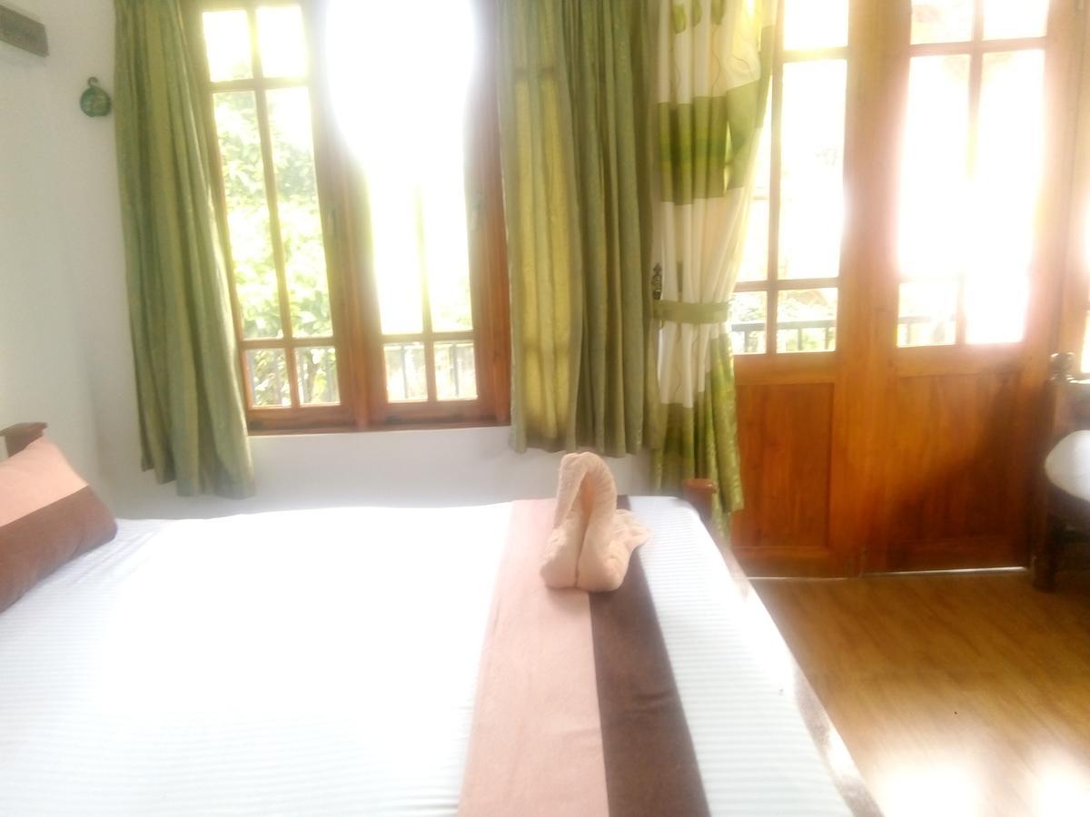 האטון Trinish Homestay מראה חיצוני תמונה